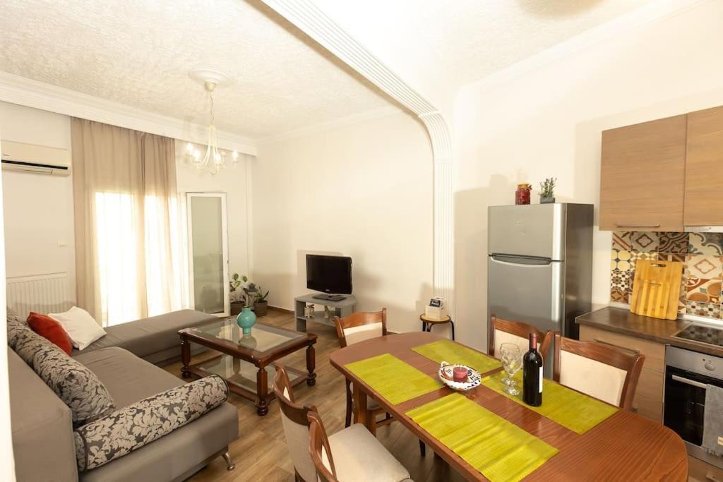 Spacious Apartment In Old Town - Private Parking Thessalonique Extérieur photo